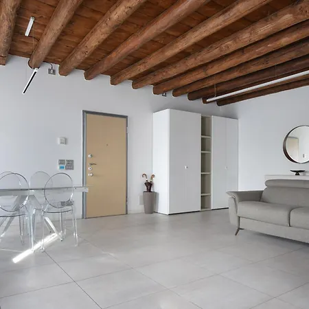 Welc-om Pontecorvo Luxury Apartment